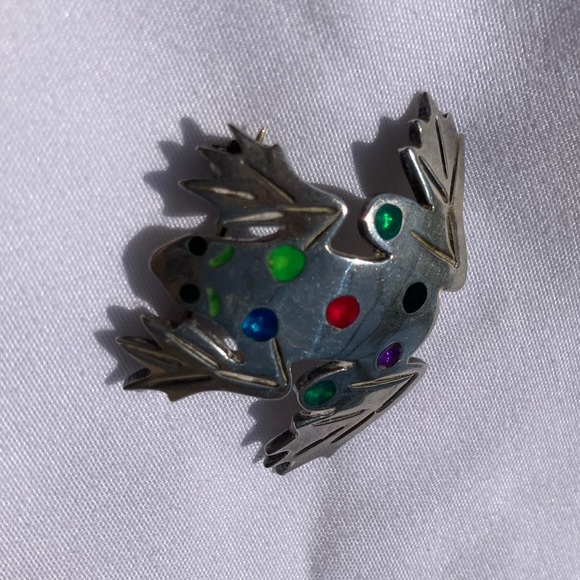 Sterling Silver Frog Pin - Picture 2 of 4